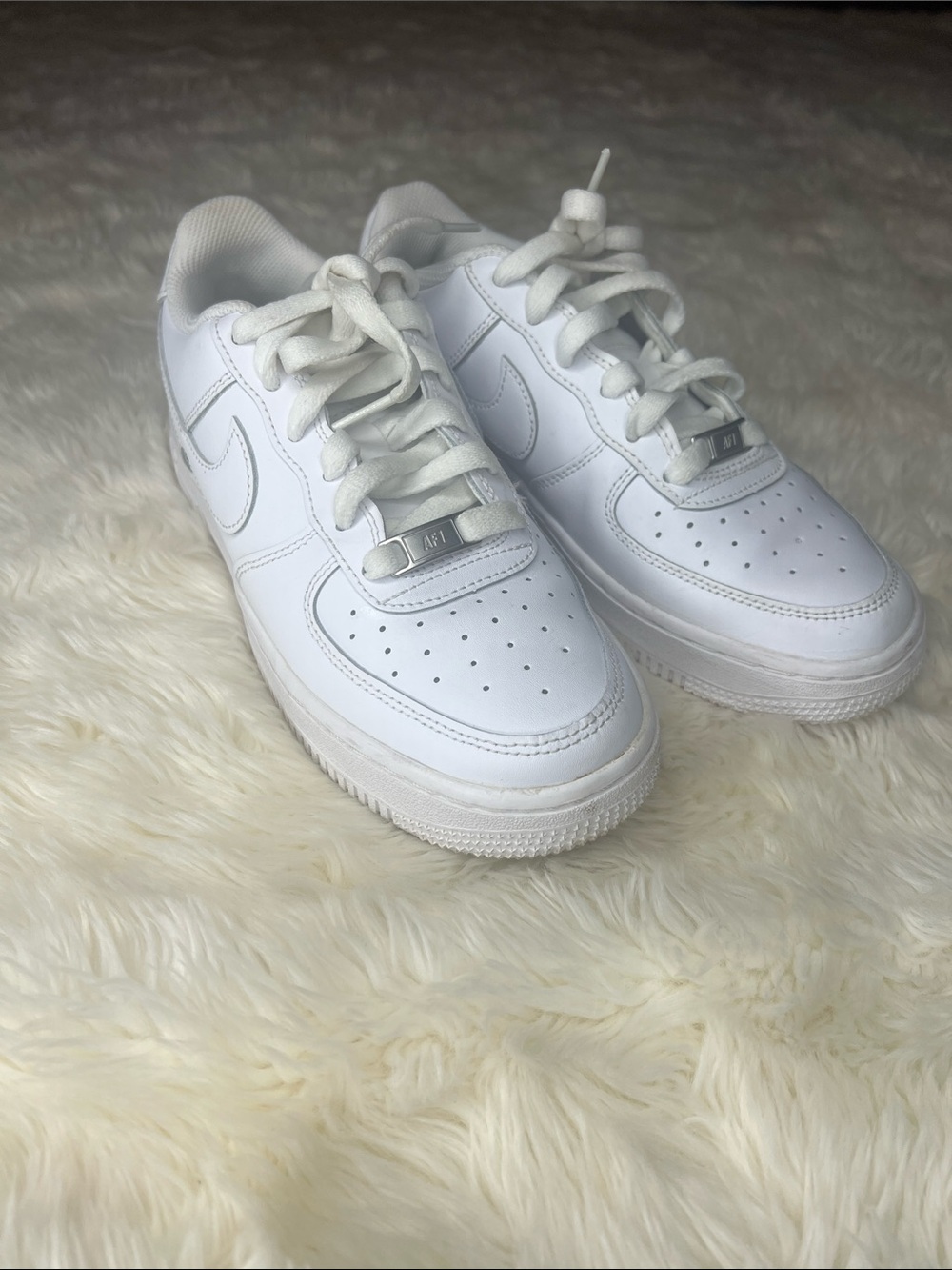 Air Force 1 White Low-Top Sneakers - Picture 6 of 8